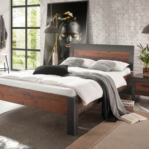 Bett 140x200 mit Holzkopfteil + Nachtkommode used - look QUEENS - Empinio24 - 