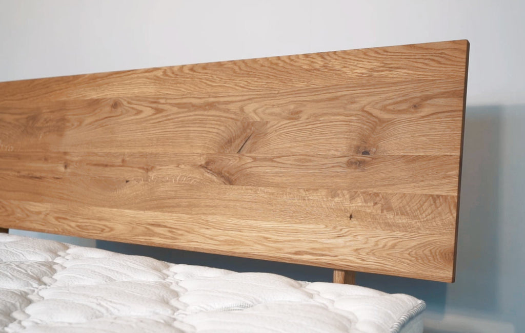 Bett GENT Eiche massiv mit Holzkopfteil - Empinio24 - 90x200 - 