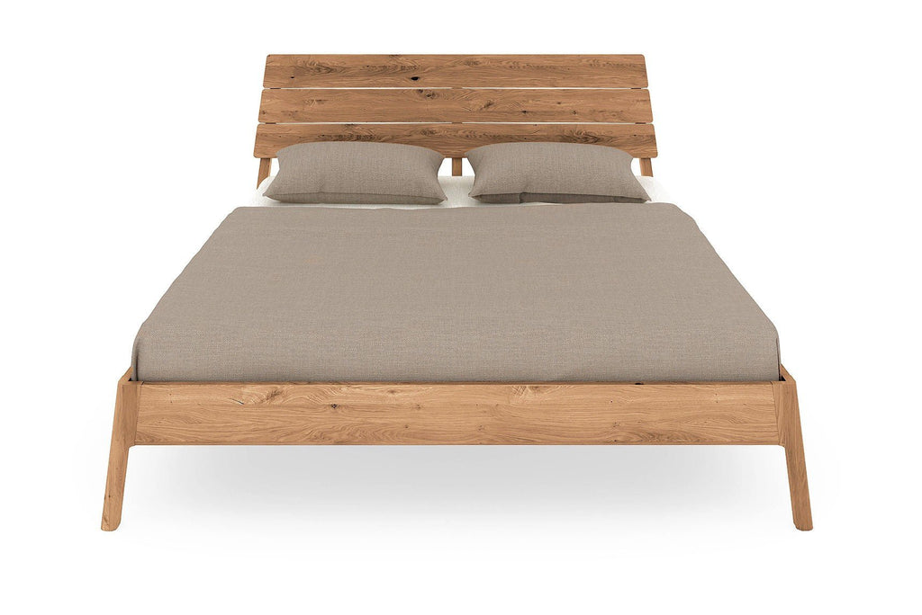 Bett TRONDHEIM Eiche massiv mit Holzkopfteil - Empinio24 - 140x200 - 