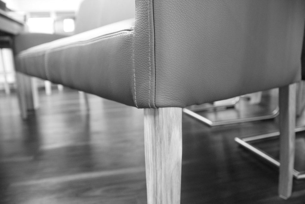 Sitzbank aus Leder 123 cm Beine aus Buche oder Eiche Farben wählbar ALFO